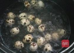 鹌鹑蛋果疏糖水的做法图解1