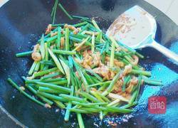 韭菜苔炒肉丝的做法图解6