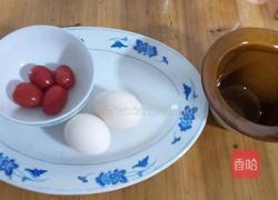 圣女果蒸蛋的做法图解1