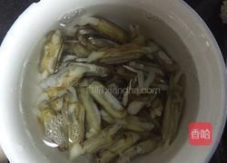 清炒蛏子的做法图解1