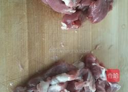 白萝卜片炒羊肉的做法图解2