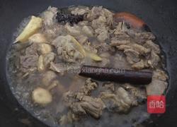 炖牛腩的做法图解8