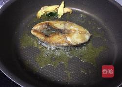 香煎马胶鱼的做法图解3
