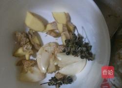 小辣椒炒鸡翅的做法图解3