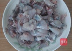 干锅田鸡的做法图解1