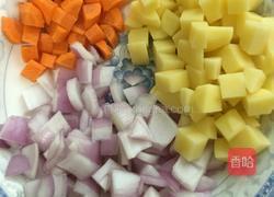 牛肉焖饭的做法图解1