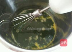 绿色戚风蛋糕的做法图解5