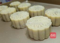 广式莲蓉月饼的做法图解15