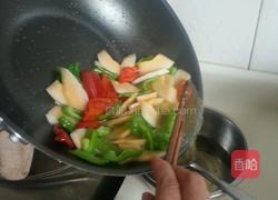 三鲜蜜瓜小炒肉的做法图解7