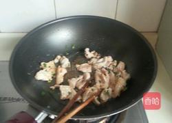 三鲜蜜瓜小炒肉的做法图解9