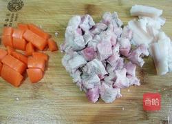 毛豆炒肉的做法图解2