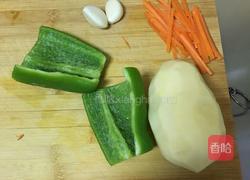 炝土豆丝的做法图解1