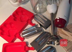 蔓越莓猫爪酸奶冰棒的做法图解1