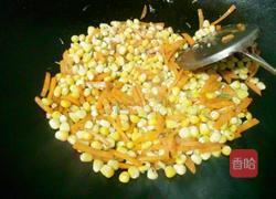 胡萝卜炒玉米粒的做法图解5