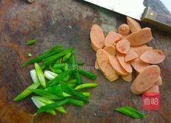 火腿肠炒西葫芦的做法图解2