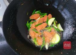 火腿肠炒西葫芦的做法图解4