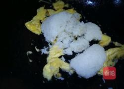 胡萝卜鸡蛋炒饭的做法图解8