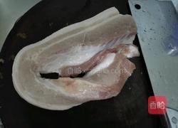 萝卜干炒五花肉的做法图解1