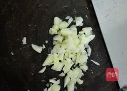 萝卜干炒五花肉的做法图解4