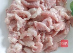 黄瓜炒肉的做法图解1