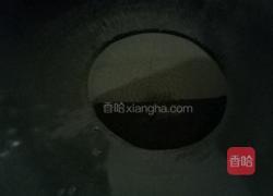 芹菜炒干鱿的做法图解3