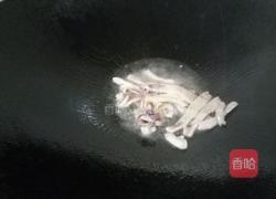 芹菜炒干鱿的做法图解4