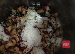 红枣核桃芝麻糊的做法图解2