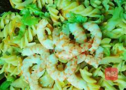 中式虾炒螺旋面的做法图解8