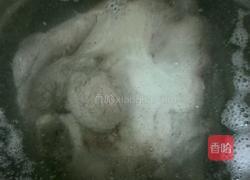清炖蹄膀的做法图解1