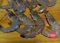 青椒炒大虾的做法图解2