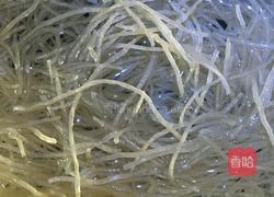 粉丝炒鸡蛋的做法图解1