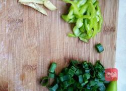 紫豆角炒鸡块的做法图解1