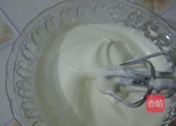 开裂纸杯蛋糕的做法图解3