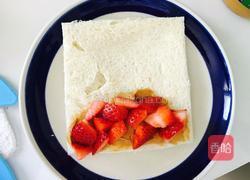 草莓吐司卷的做法图解5