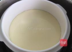 牛奶炖蛋的做法图解6