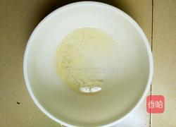 韭菜鸡蛋饼的做法图解1