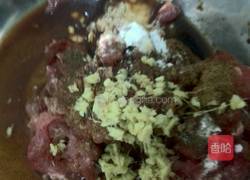 酱香肉丝的做法图解1