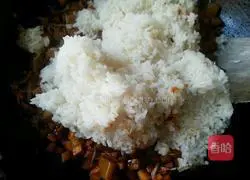 Illustration of how to make special rice fried rice 7