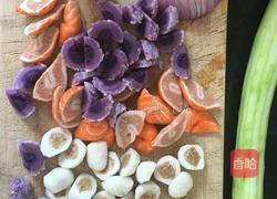 煎火锅丸子的做法图解1