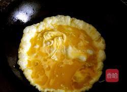 红椒炒鸡蛋的做法图解2