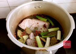 腊汁肉夹馍的做法图解1