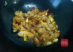 小土豆烧肥肠的做法图解7