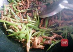 尖椒炒肉丝的做法图解7