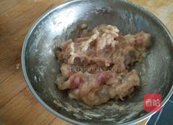 猪肉虾丸龙须面的做法图解4