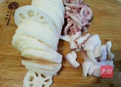 藕片炒肉丝的做法图解2