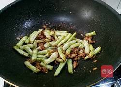 彩椒肉末炒米豆的做法图解9