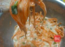 香煎胡萝卜丝饼的做法图解2