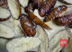 炸蚕蛹的做法图解3
