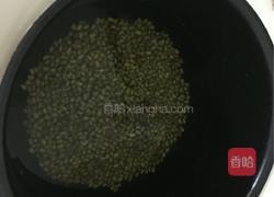 绿豆大米粥的做法图解2