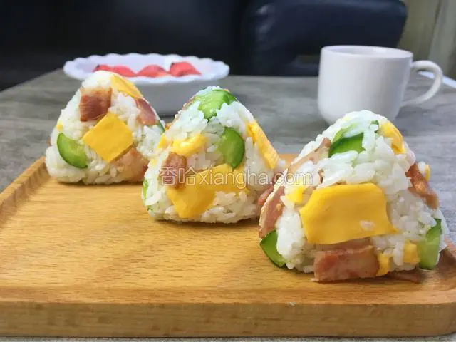 芝士培根饭团